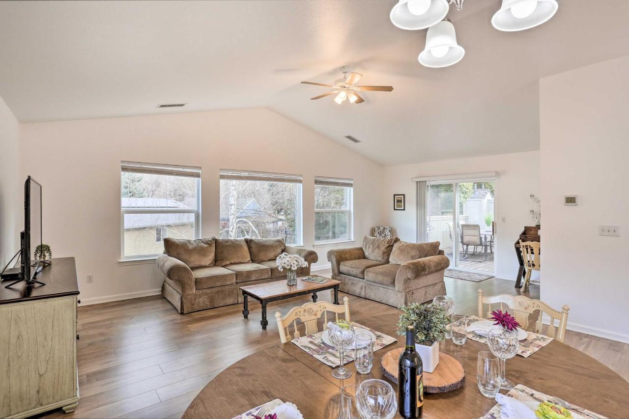 Ferienhaus Escape With Balcony About Walk To Dtwn Mount Shasta