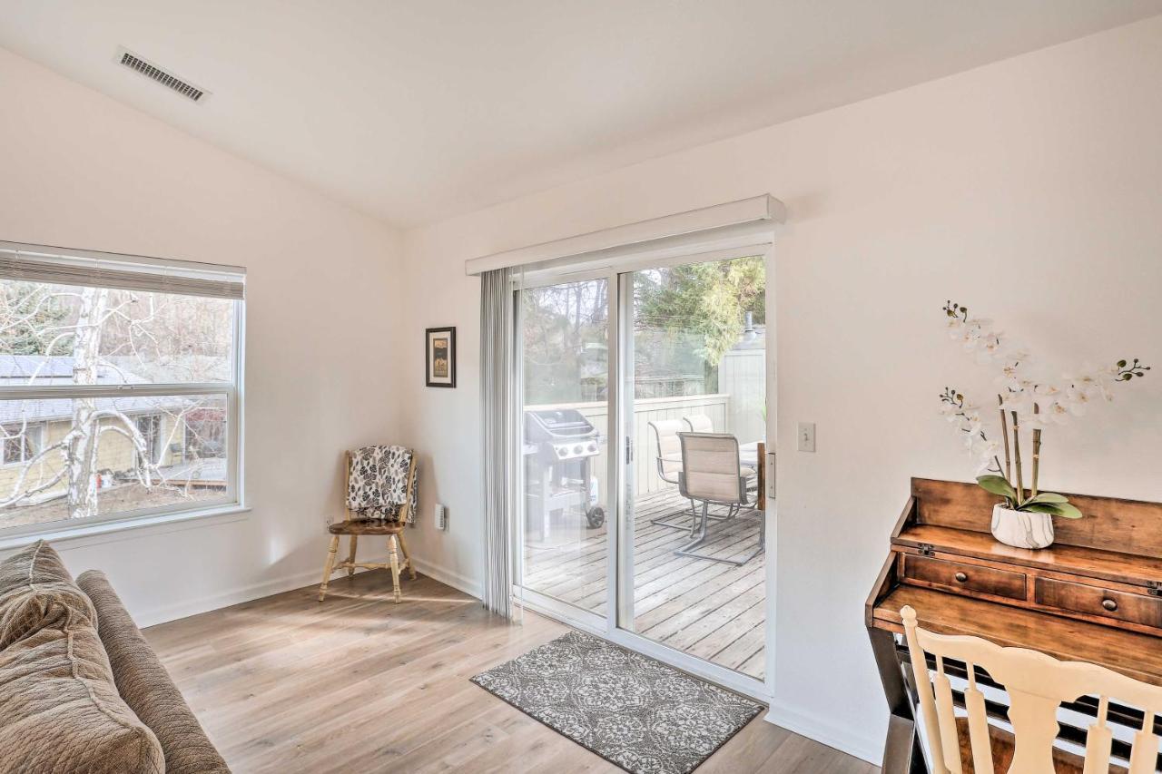 Ferienhaus Escape With Balcony About Walk To Dtwn *